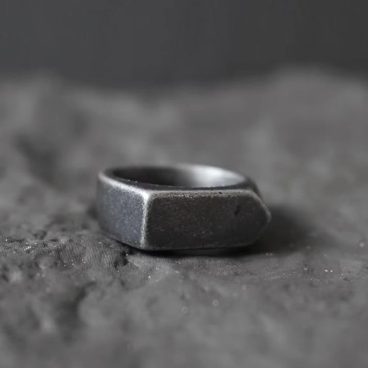 Frosted Arrow Signet Ring